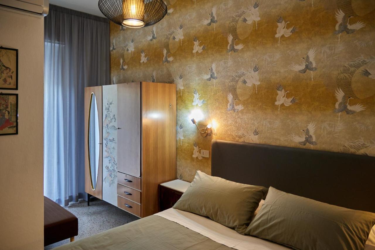 Hotel Spring リミニ エクステリア 写真