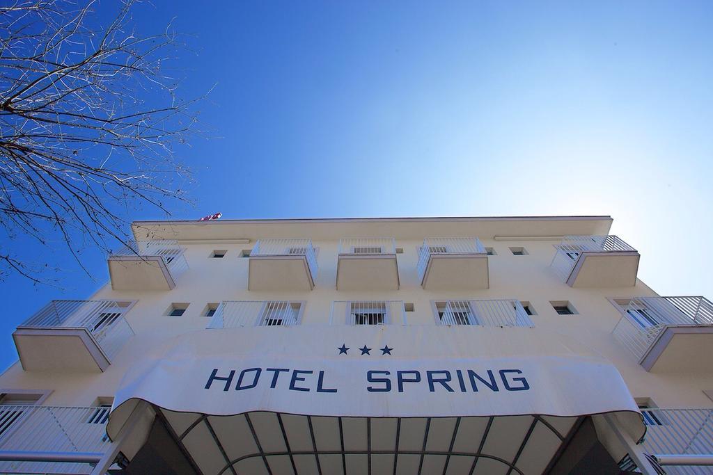 Hotel Spring リミニ エクステリア 写真